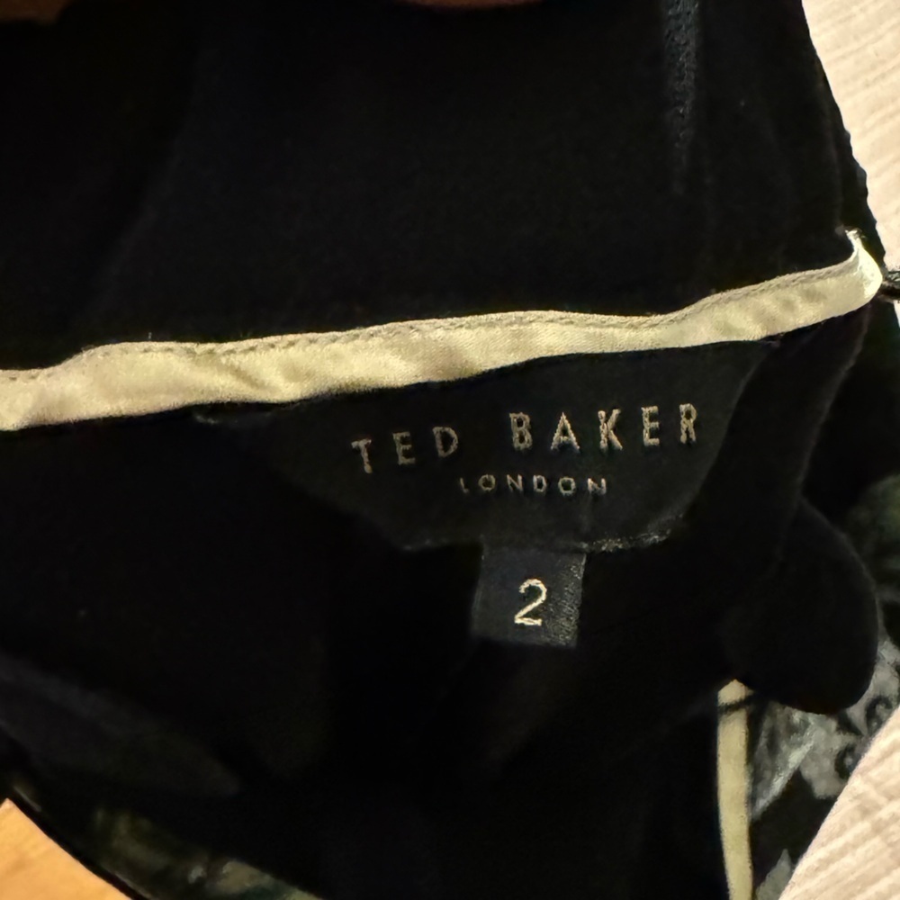 Ted Baker Woman Pants Sz 2 - Picture 3 of 3